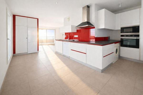 Appartement de 100m² à Port Fréjus vue panoramique