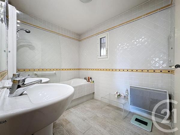 Appartement F3 à vendre  3 pièces - 102,09 m2 ANTIBES - 06