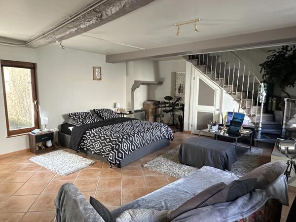 Maison de ville 320m² 10 pièces avec garage et jardin à Beauregard L'évêque