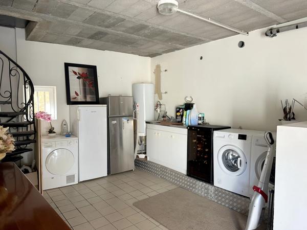 Maison de ville 320m² 10 pièces avec garage et jardin à Beauregard L'évêque