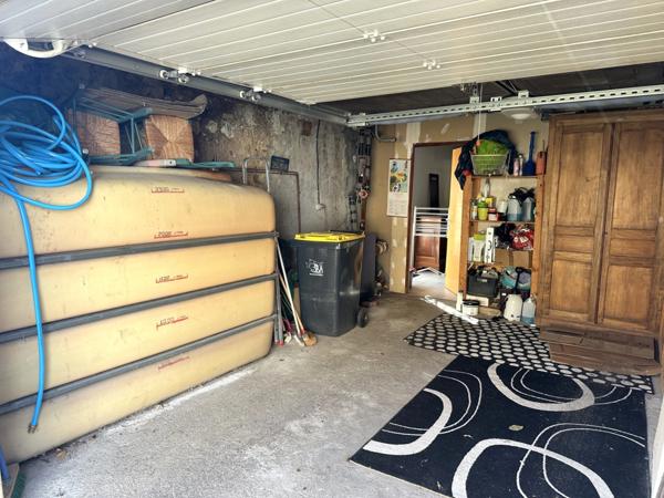 Maison de ville 320m² 10 pièces avec garage et jardin à Beauregard L'évêque