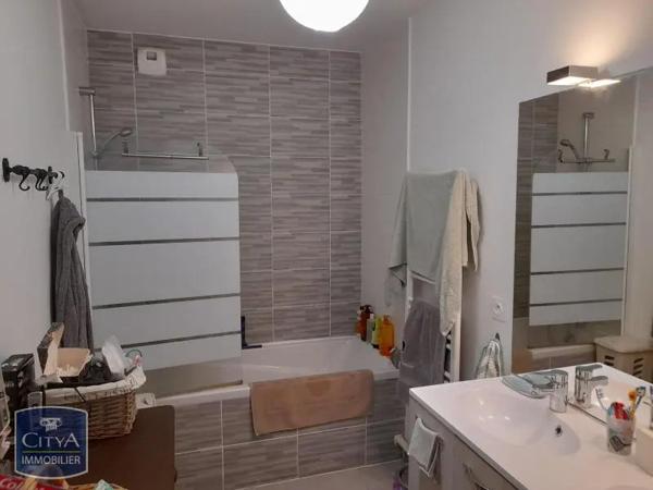 Appartement à louer 4 pièces 96.08m²