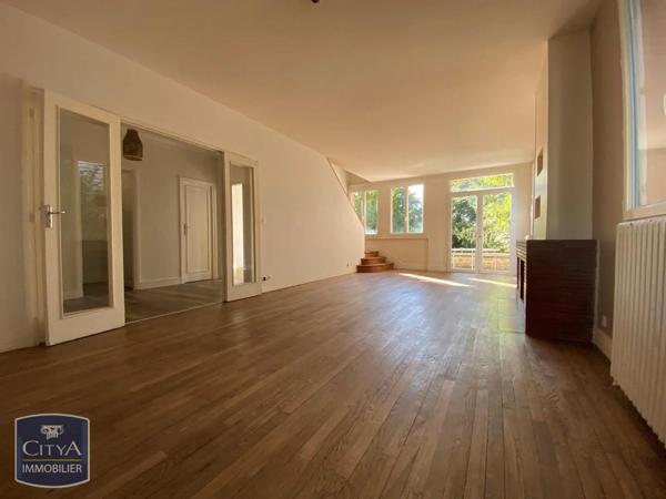 Maison à louer 6 pièces 146.41m² Chaville (92370)