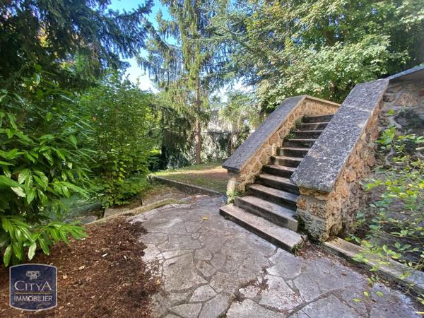 Maison à louer 6 pièces 146.41m² Chaville (92370)