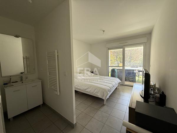 A VENDRE 13112  LA DESTROUSSE APPARTEMENT TYPE 4 DE 79M² DEUX TERRASSES DEUX PARKING