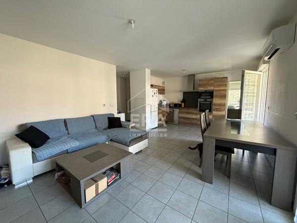 A VENDRE 13112  LA DESTROUSSE APPARTEMENT TYPE 4 DE 79M² DEUX TERRASSES DEUX PARKING