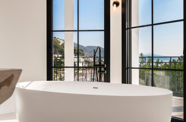 Vente Villa de luxe Roquebrune-Cap-Martin 5 Pièces 238.49 m²