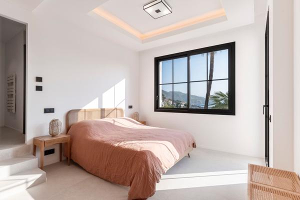 Vente Villa de luxe Roquebrune-Cap-Martin 5 Pièces 238.49 m²