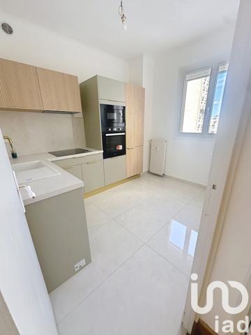 Appartement à vendre 4 pièces 80 m² Nîmes-Saint-Césaire