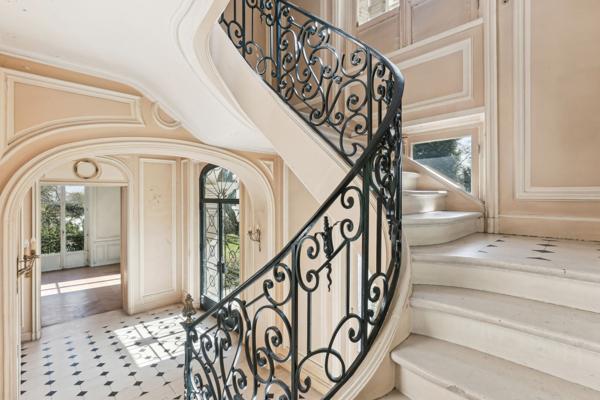 Vente Maison de luxe Rueil-Malmaison 12 Pièces 502 m²