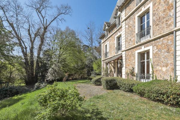Vente Maison de luxe Rueil-Malmaison 12 Pièces 502 m²