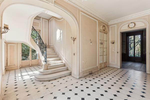 Vente Maison de luxe Rueil-Malmaison 12 Pièces 502 m²