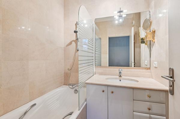Vente Appartement de luxe Paris 16 3 Pièces 120 m²