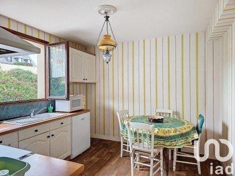 Maison traditionnelle 4 pièces de 85 m² à Ploubazlanec (22620)