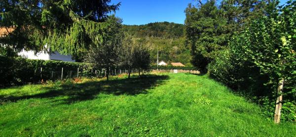 Saint Joseph de Rivière, belle parcelle à bâtir d'environ 600 m2 face à la Grande Sure