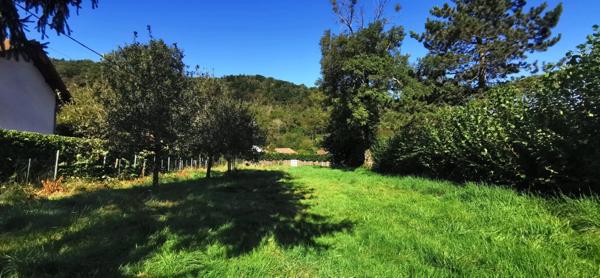 Saint Joseph de Rivière, belle parcelle à bâtir d'environ 600 m2 face à la Grande Sure