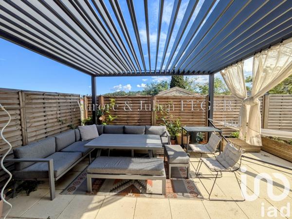 House for sale 4 rooms 90 m² Trouillas