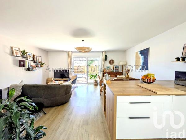 House for sale 4 rooms 90 m² Trouillas