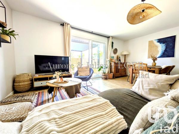 House for sale 4 rooms 90 m² Trouillas