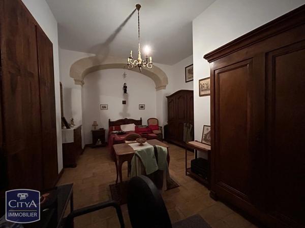 Immeuble à vendre 602m²