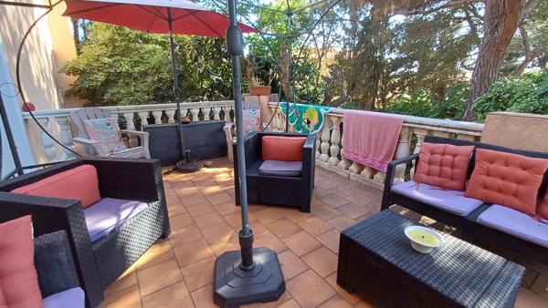 Maison Sete 4 pièce(s) 140 m2