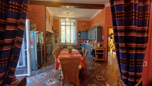 Maison Sete 4 pièce(s) 140 m2