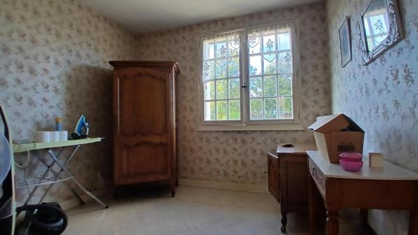 Pavillon sur sous sol  4 chambres