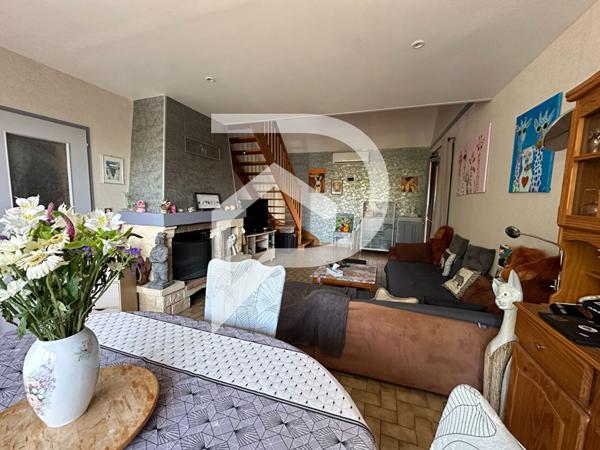 CHATELLERAULT - 5 MIN DU CENTRE VILLE - MAISON FAMILIALE - 5/6 CHAMBRES - UN T2 A LOUER