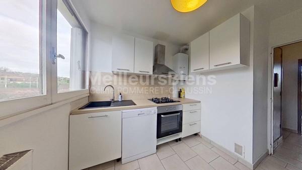 Appartement de 71 m² 4 pièces et une cave