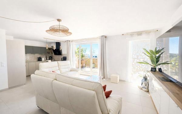 Appartement à vendre    4 pièces • 92,90 m2 Sète