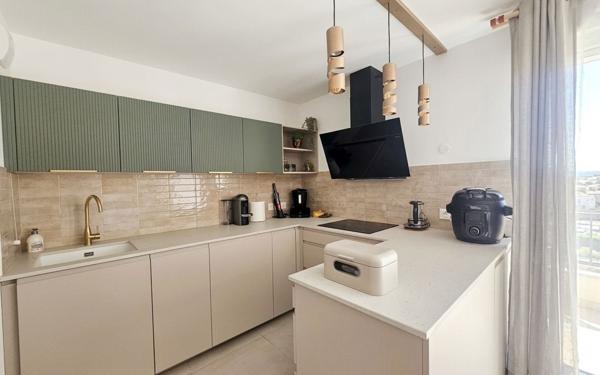 Appartement à vendre    4 pièces • 92,90 m2 Sète