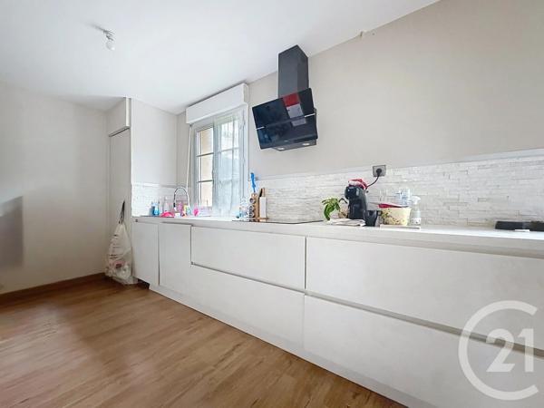 Maison à vendre  5 pièces - 97,84 m 2   CLEREY  - 10