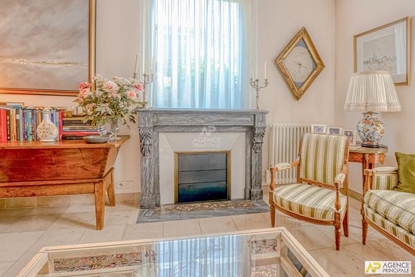 Versailles Rive-Droite Sainte Jeanne d'Arc - Maison 8 pièces de 163 m² habitables (235m² au sol) avec terrasse et garage €1 750 000 ** - Référence 27197