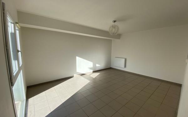 Appartement à louer    3 pièces • 69,89 m2 Soustons