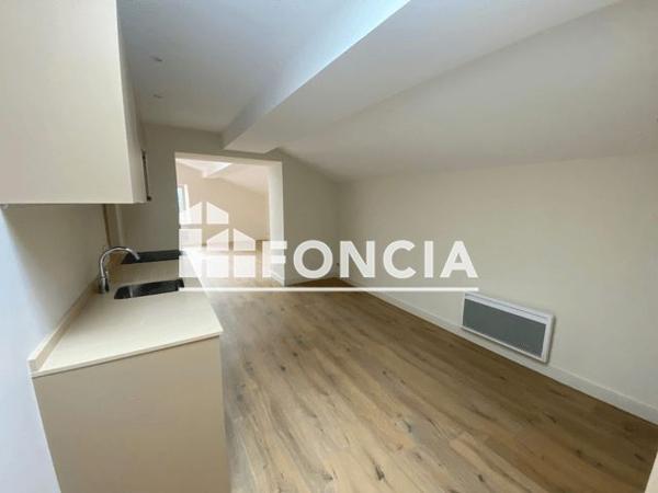 Location Appartement 2 pièces 60.25 m² - 12 BIS RUE DU ROI RENE Avignon 84000