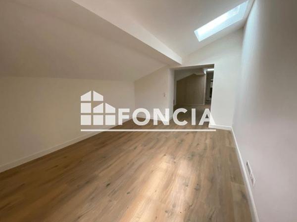 Location Appartement 2 pièces 60.25 m² - 12 BIS RUE DU ROI RENE Avignon 84000