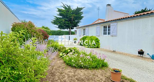 À vendre Maison 6 pièces 126 m² - Salles-sur-mer 17220
