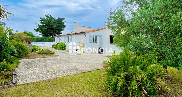 À vendre Maison 6 pièces 126 m² - Salles-sur-mer 17220