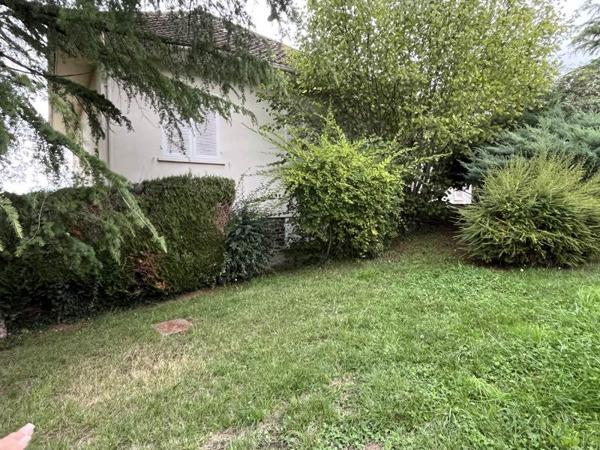 Maison à vendre |  Firmi |  8 pièces | 180 m²