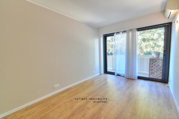 Le Cannet (06110) Le Cannet, 4 pièces Standing 104 m2, stationnement et cave