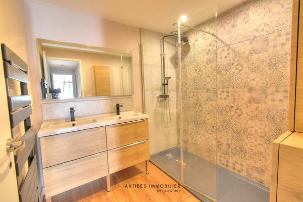 Le Cannet (06110) Le Cannet, 4 pièces Standing 104 m2, stationnement et cave