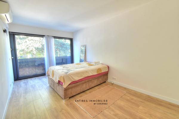 Le Cannet (06110) Le Cannet, 4 pièces Standing 104 m2, stationnement et cave