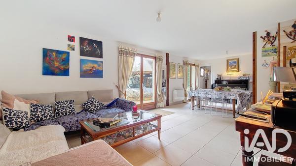 Maison à vendre 6 pièces 89 m² Saint-Rémy-lès-Chevreuse