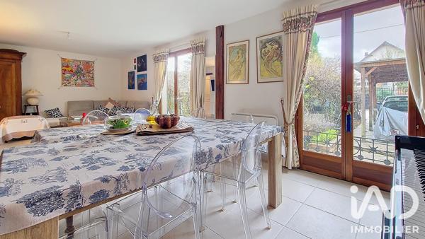 Maison à vendre 6 pièces 89 m² Saint-Rémy-lès-Chevreuse