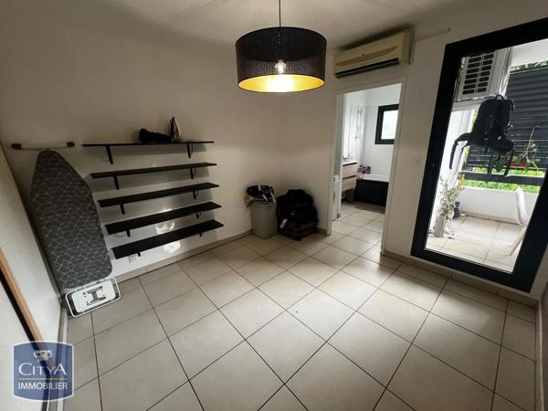 Appartement à louer 3 pièces 42.2m² La Possession (97419)