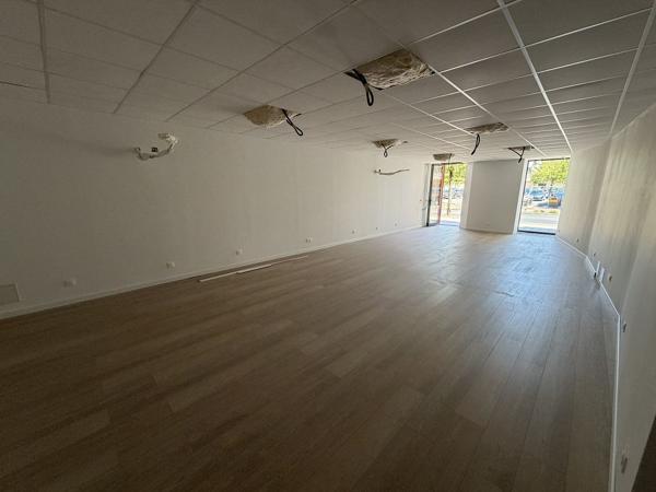 Local commercial - MONTROND LES BAINS