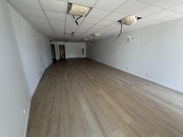 Local commercial - MONTROND LES BAINS