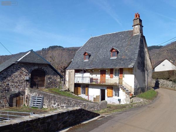 Maison à vendre à Vic-sur-Cère dans le Cantal (15800), ref : MG/2161
