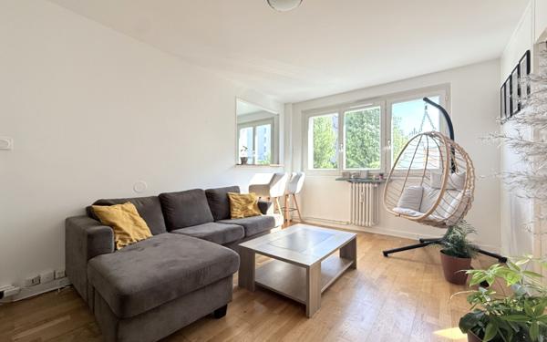 Appartement à vendre    3 pièces • 55,21 m2 Vanves