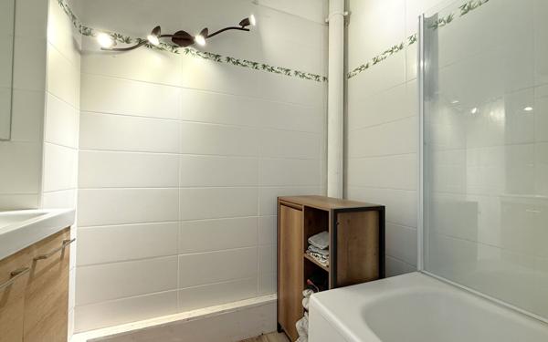 Appartement à vendre    3 pièces • 55,21 m2 Vanves